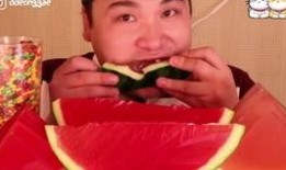 吃瓜表情包网红小女孩,吃瓜表情包网红小女孩的萌态日常